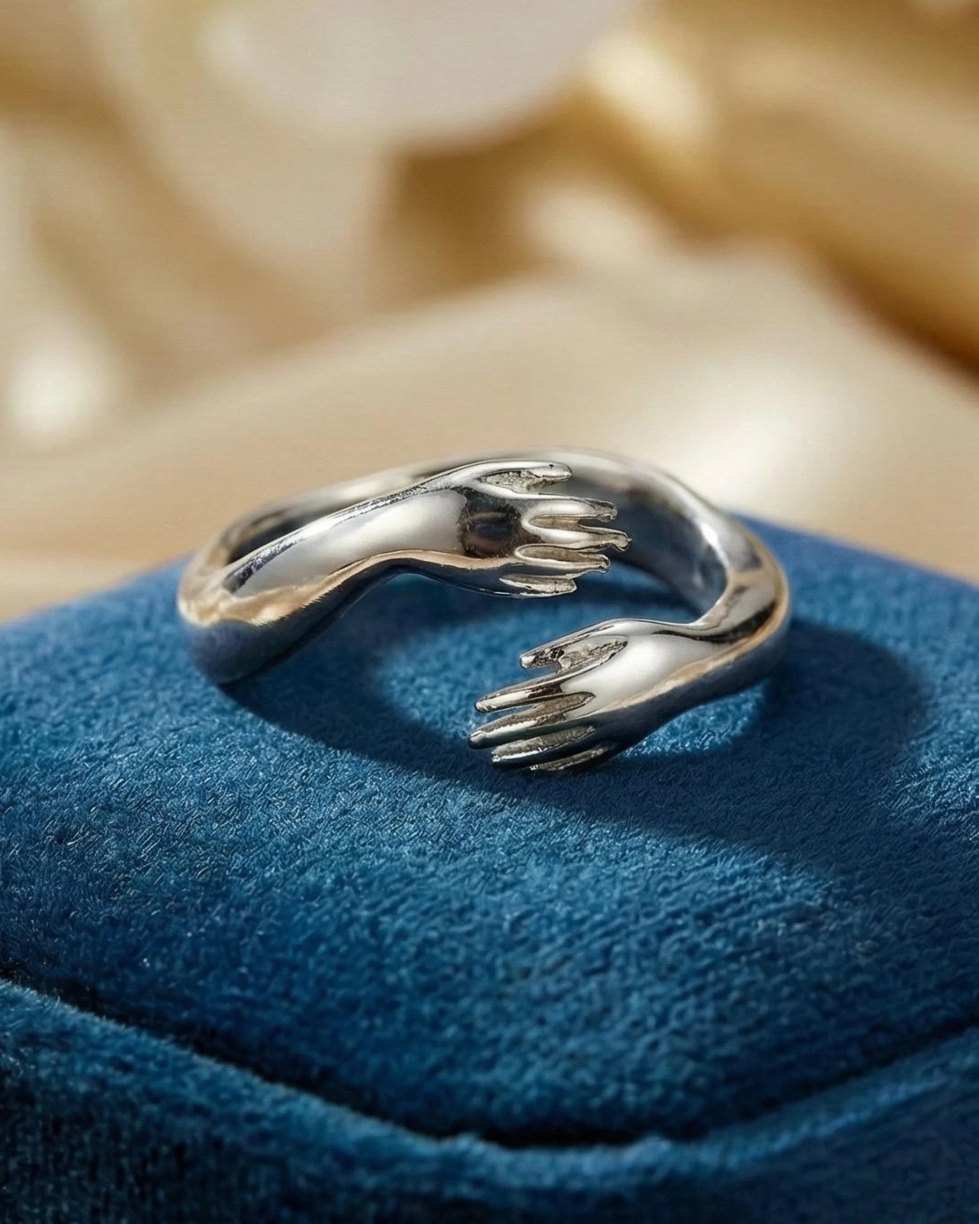 Everlasting Embrace Hug Ring – 925 Sterling Silver view 3