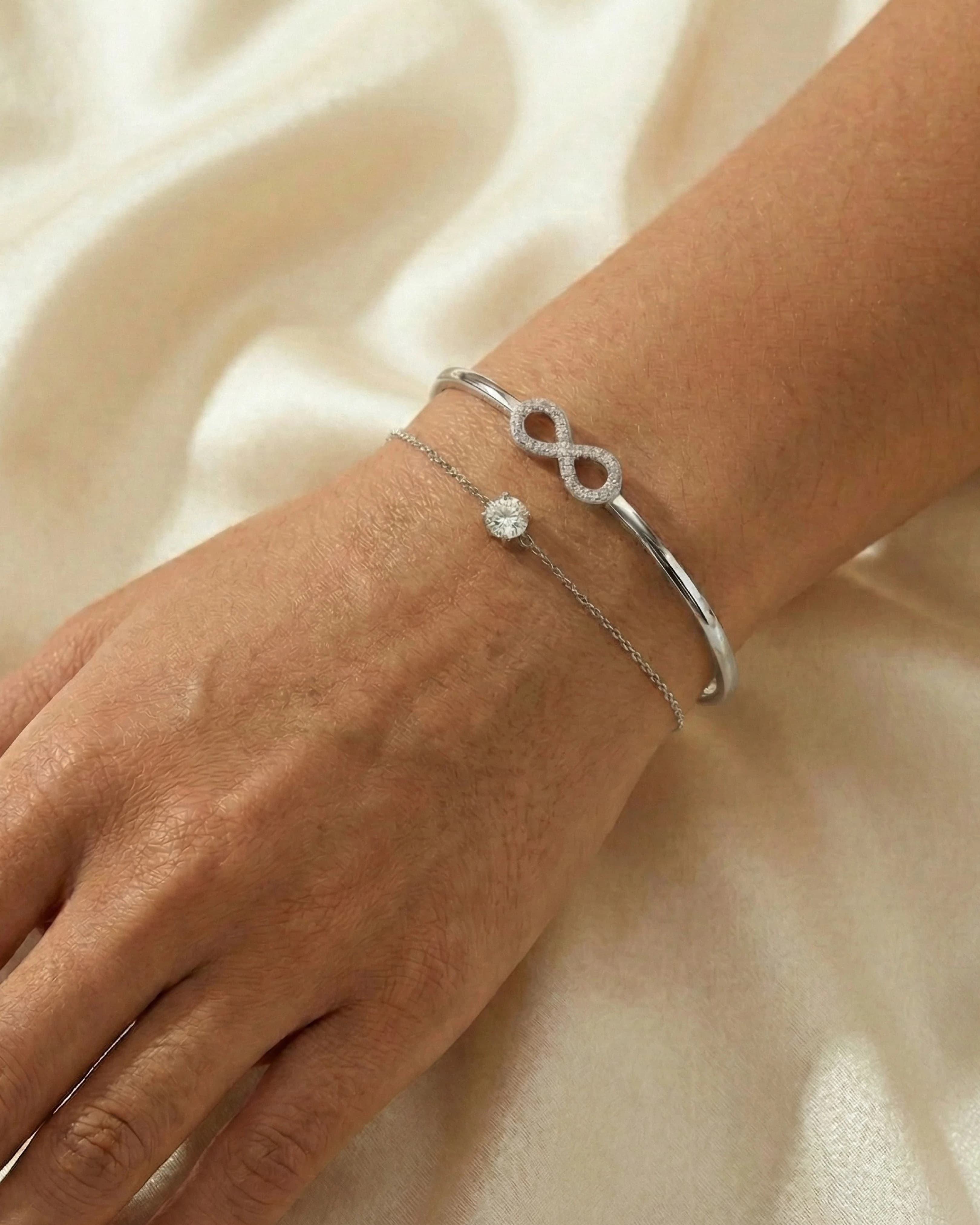 Eternal Infinity Duo-Chain Bangle – 925 Sterling Silver — model
